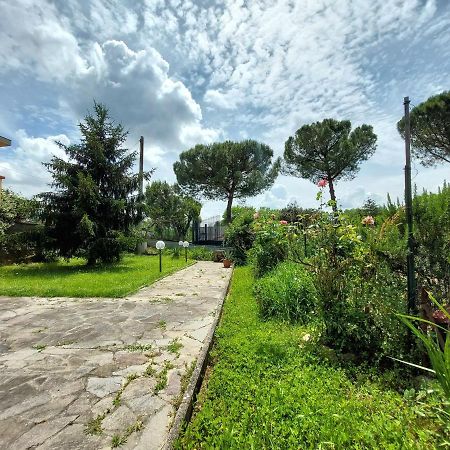 Casa Vacanze - La Ginestra Джинестра Экстерьер фото