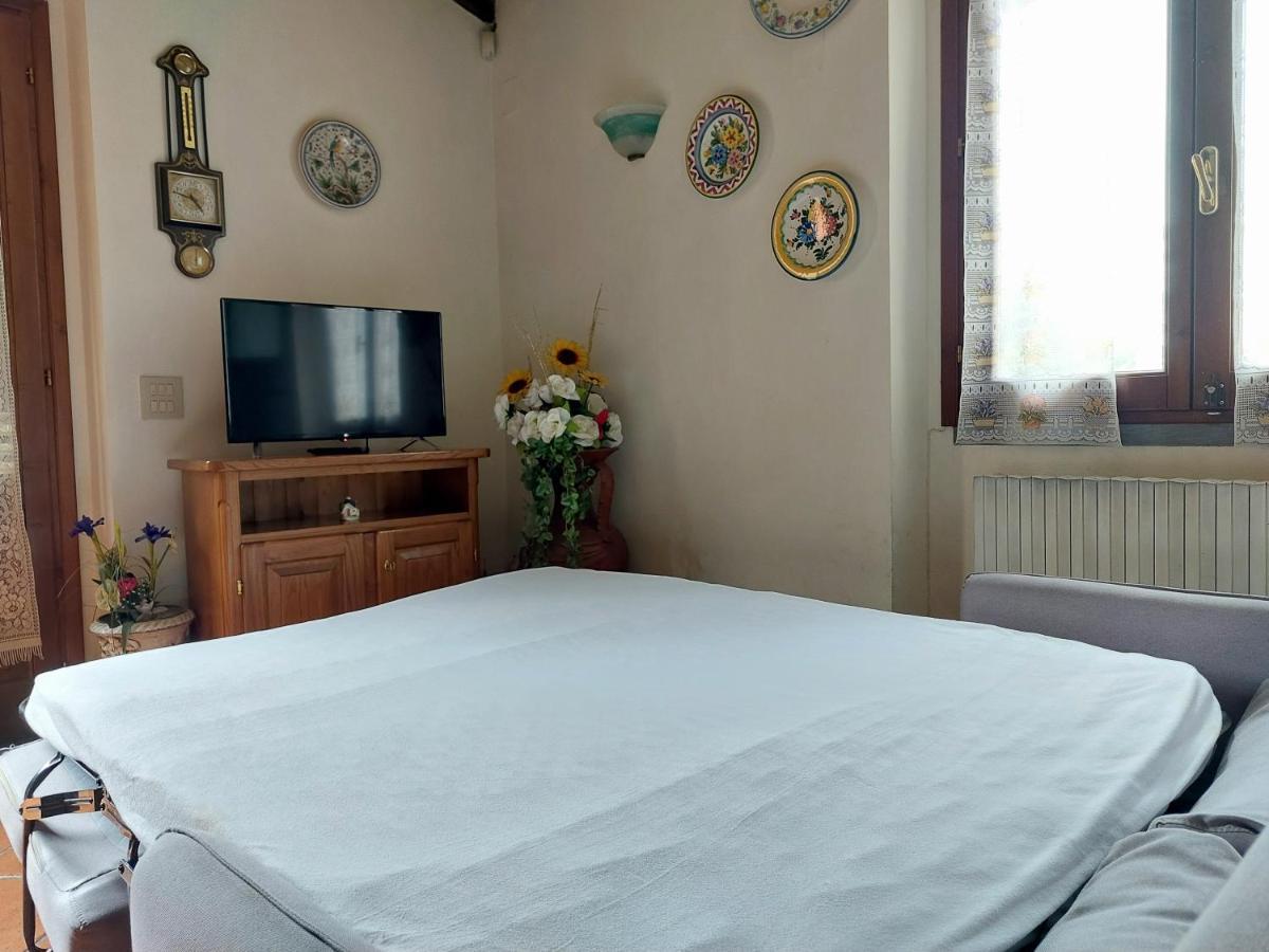 Casa Vacanze - La Ginestra Джинестра Экстерьер фото
